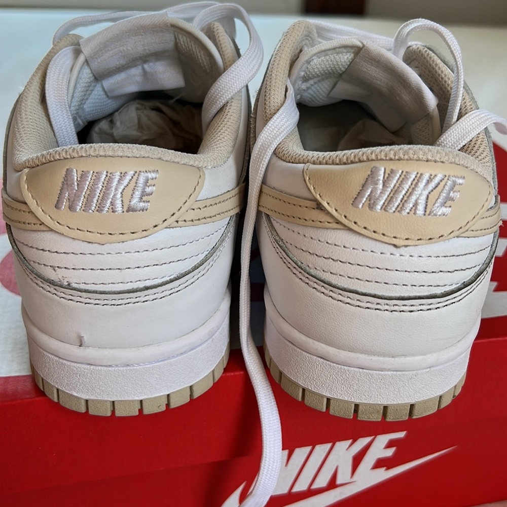Nike Dunk Women’s Pearl White